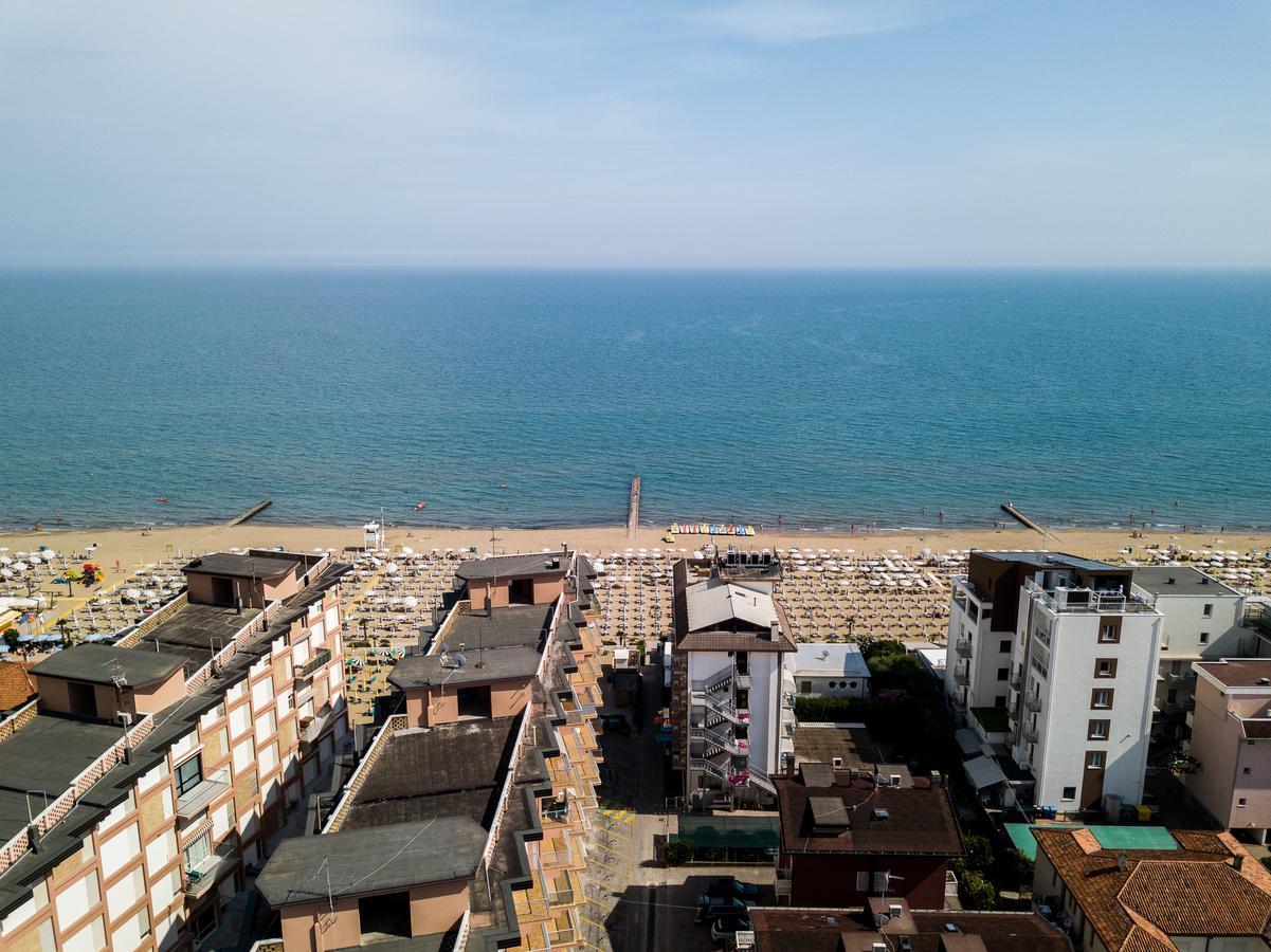 Hotel Anny Lido di Jesolo Exterior foto