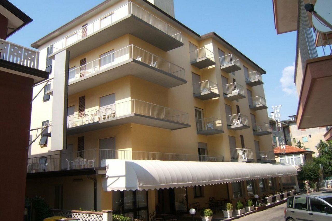 Hotel Anny Lido di Jesolo Exterior foto